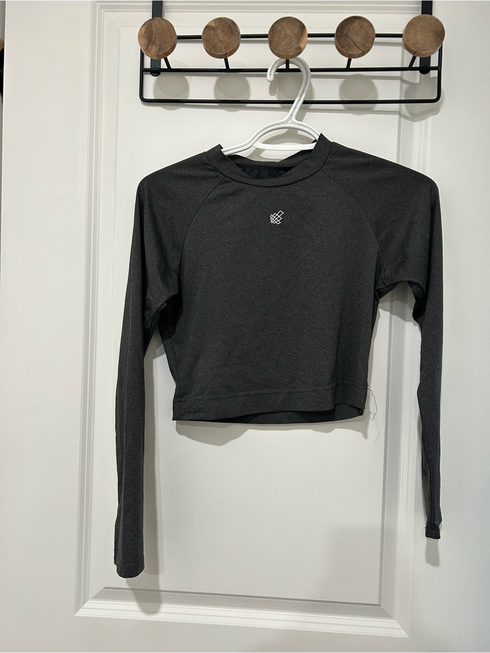 Jed North Black Long-Sleeve Cropped Athletic Top